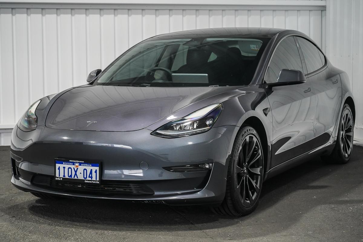 Tesla Model 3 image 4