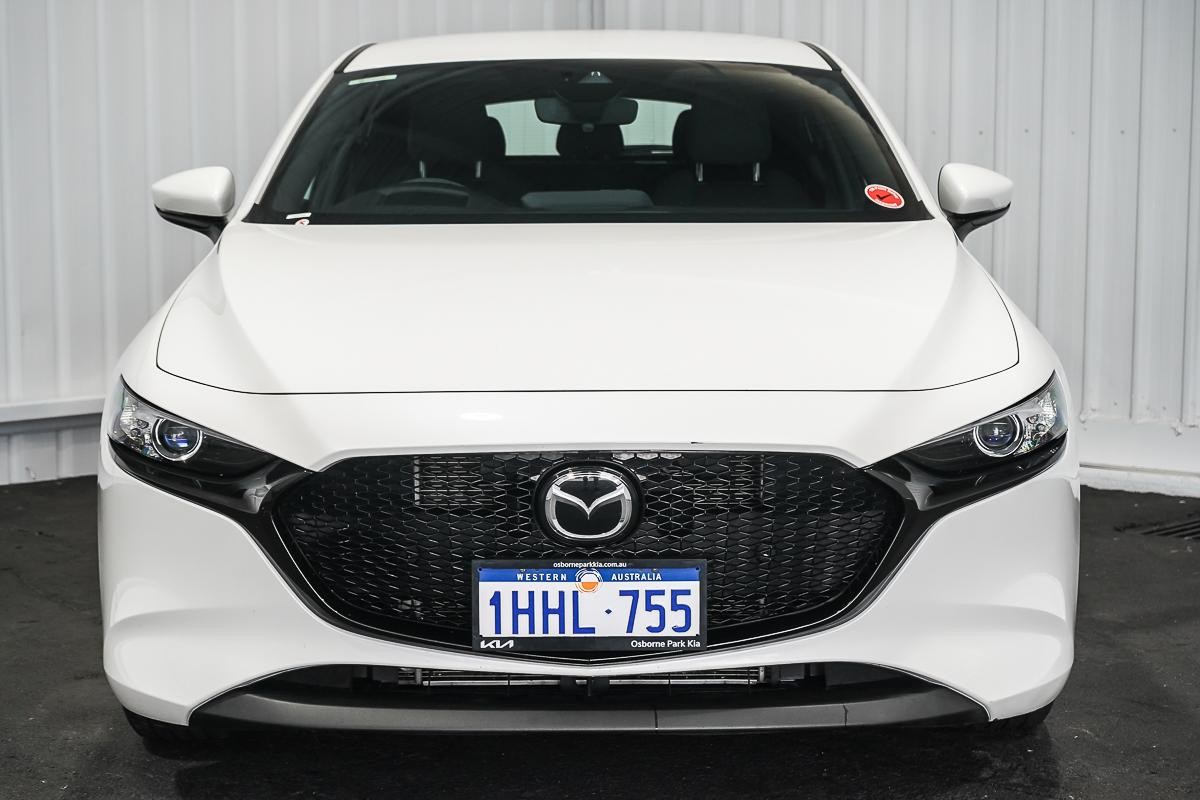 Mazda 3 image 3