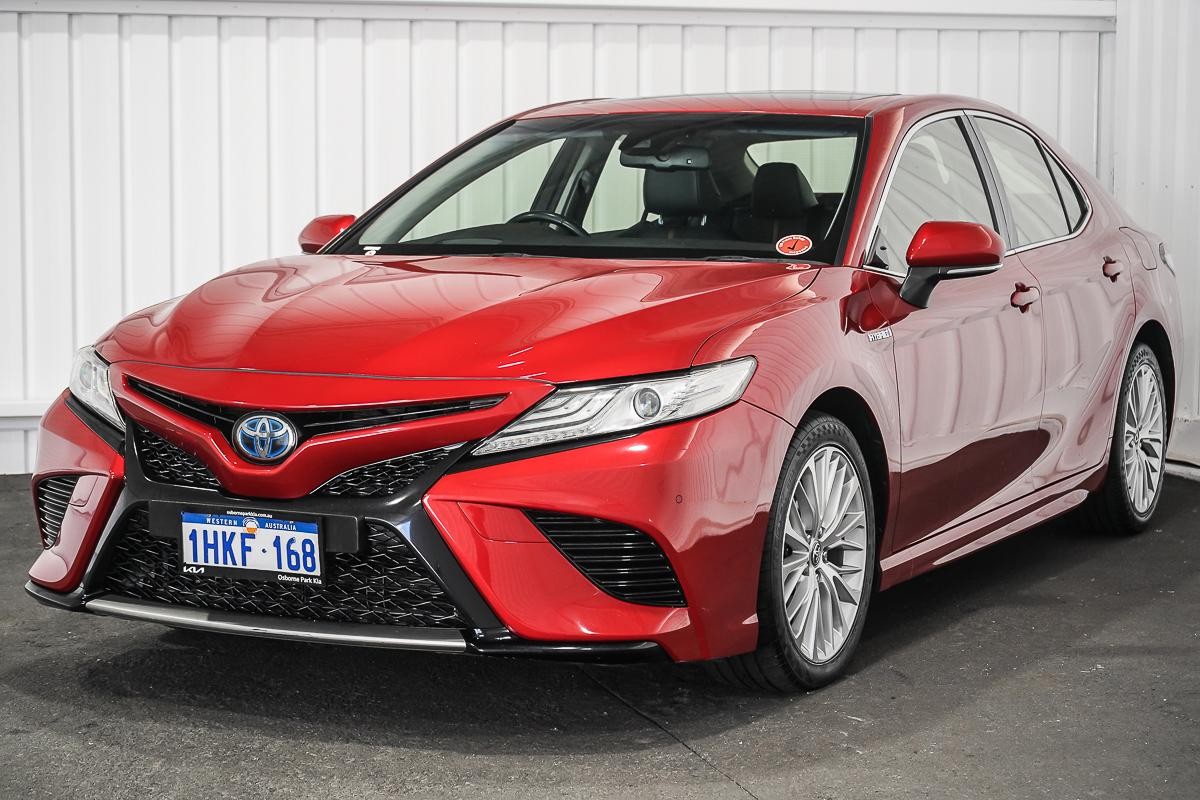 Toyota Camry image 4