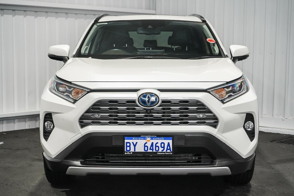 Toyota Rav4 image 3