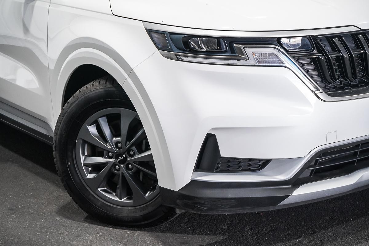 Kia Carnival image 2