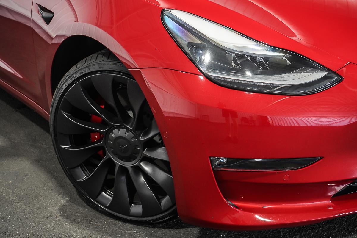 Tesla Model 3 image 2