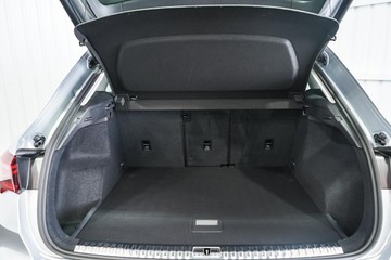 https://dvg-vehicle-assets.s3.amazonaws.com/1203147/7ks6xs7ybkl7raf64a7q0881j.jpg