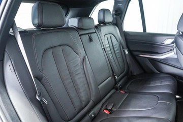 https://dvg-vehicle-assets.s3.amazonaws.com/1203154/9xo5j801y8vq88aqq6otkv2lu.jpg