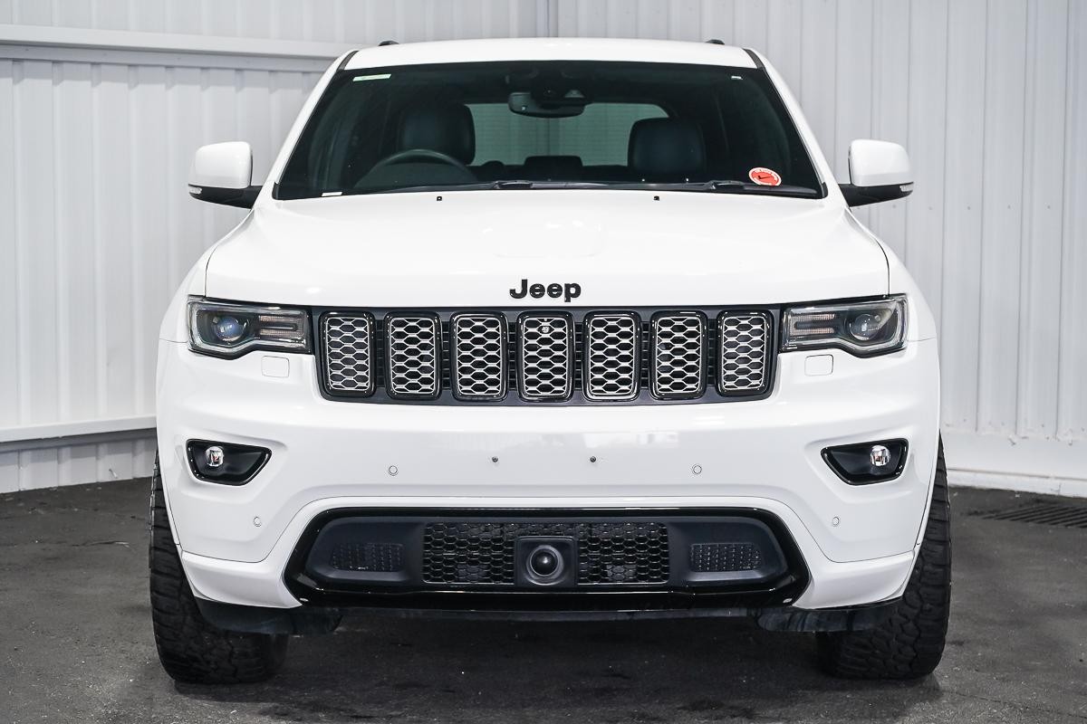 Jeep Grand Cherokee image 3