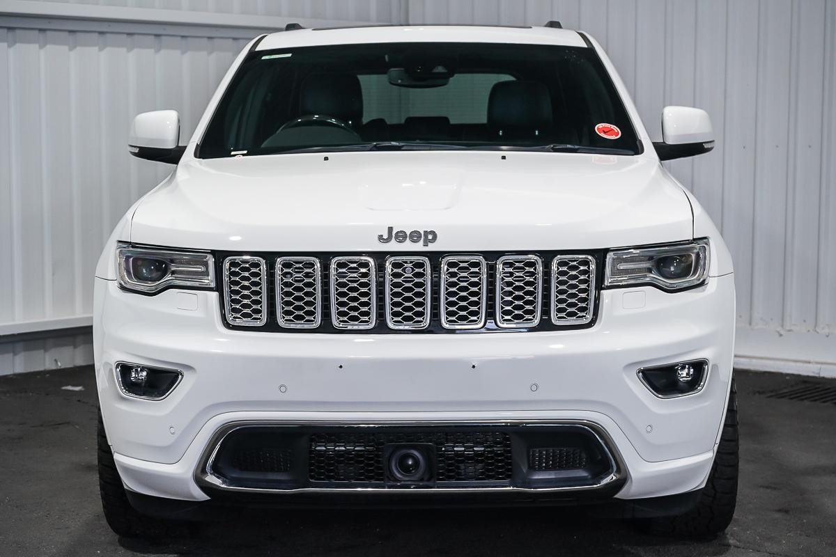 Jeep Grand Cherokee image 3