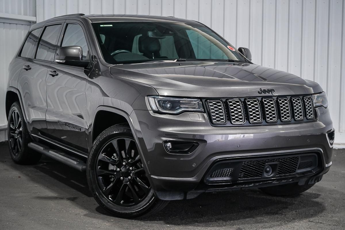 Jeep Grand Cherokee image 1