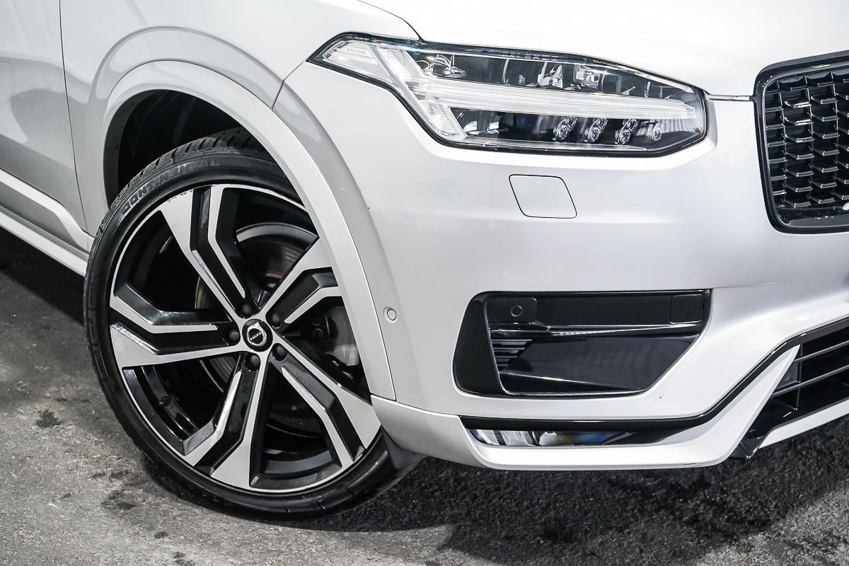 Volvo Xc90 image 2