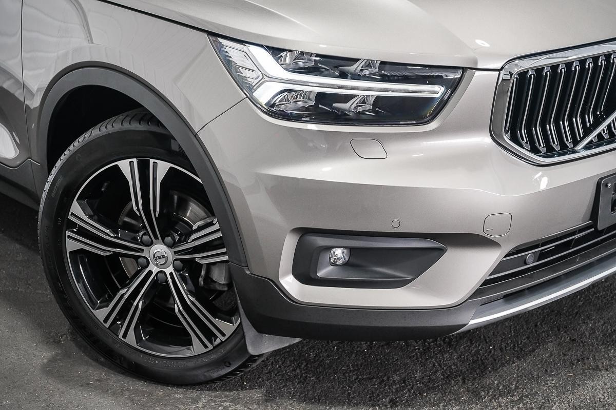 Volvo Xc40 image 2