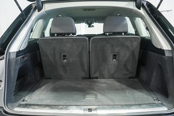 https://dvg-vehicle-assets.s3.amazonaws.com/1203184/78xboxz7fj6850hk1fyxs41vu.jpg