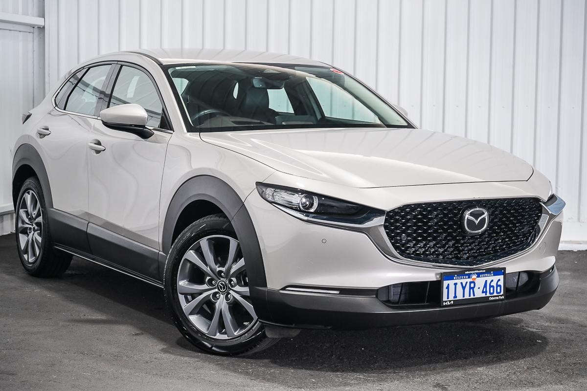 Mazda Cx-30 image 1