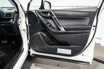 https://dvg-vehicle-assets.s3.amazonaws.com/1203193/3lofwjshisiw0w6um7cjwfarj.jpg
