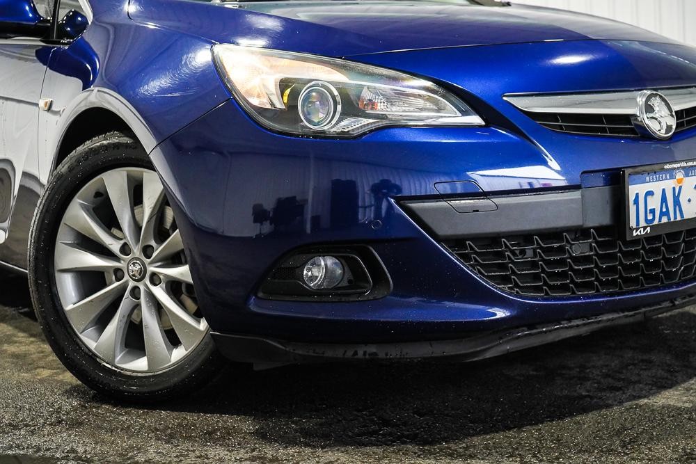 Holden Astra image 2