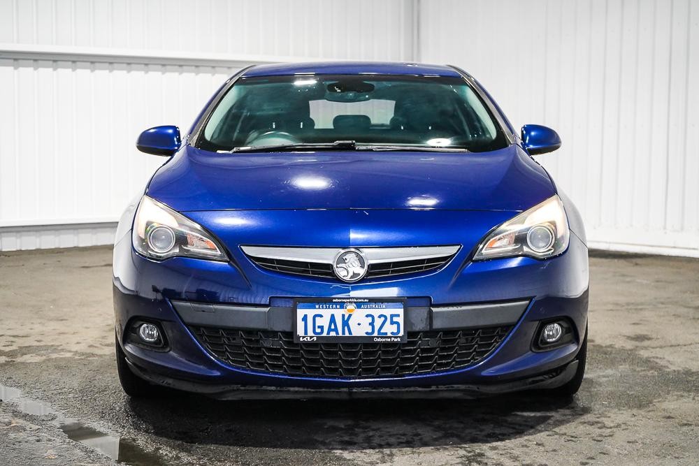 Holden Astra image 3