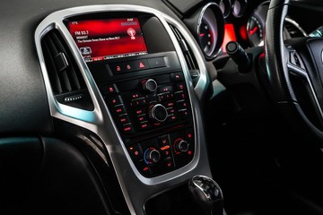 https://dvg-vehicle-assets.s3.amazonaws.com/1203214/d8lwz29s6azhstdrlb6hdktq1.jpg