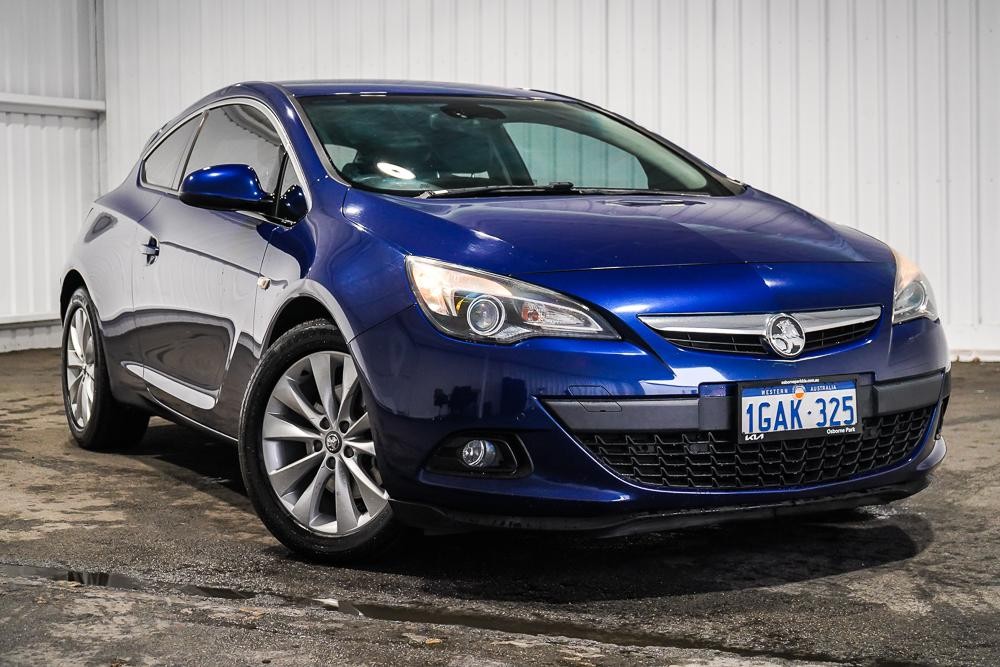 Holden Astra image 1