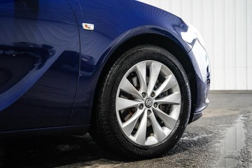 https://dvg-vehicle-assets.s3.amazonaws.com/1203214/ei8kn3wz4yu64pcckftjjwgy.jpg