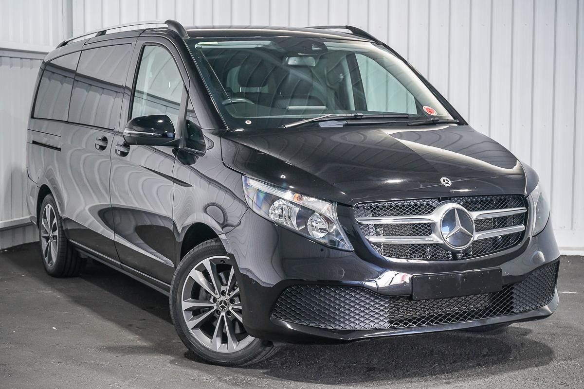 Mercedes Benz V-class image 1