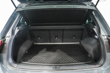 https://dvg-vehicle-assets.s3.amazonaws.com/1203220/3f8nivv9o7b9g9yhv4lwv8du7.jpg