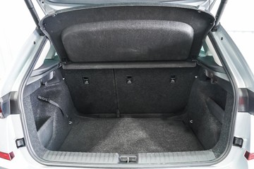 https://dvg-vehicle-assets.s3.amazonaws.com/1203228/e0bsmeho2f0tvt22bt28jmq1j.jpg