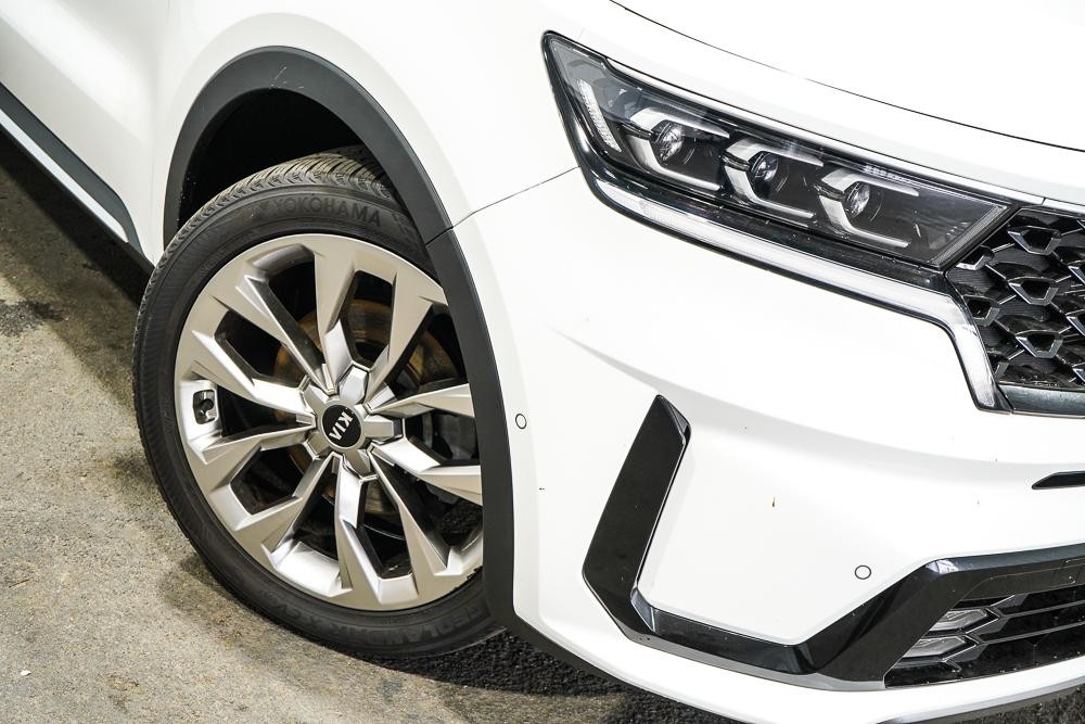 Kia Sorento image 2