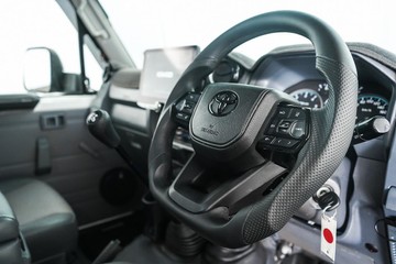 https://dvg-vehicle-assets.s3.amazonaws.com/1203255/8ggtf76w9pzj0v756yir5lx5n.jpg