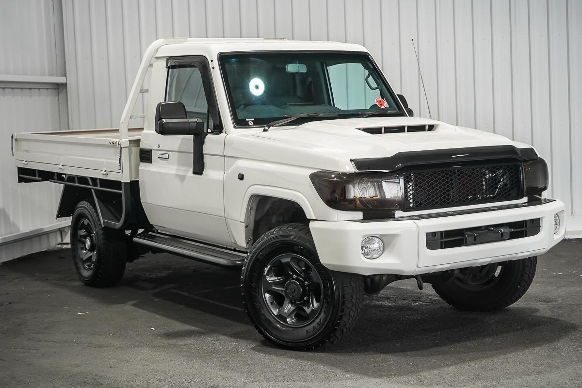 Toyota Landcruiser image 1