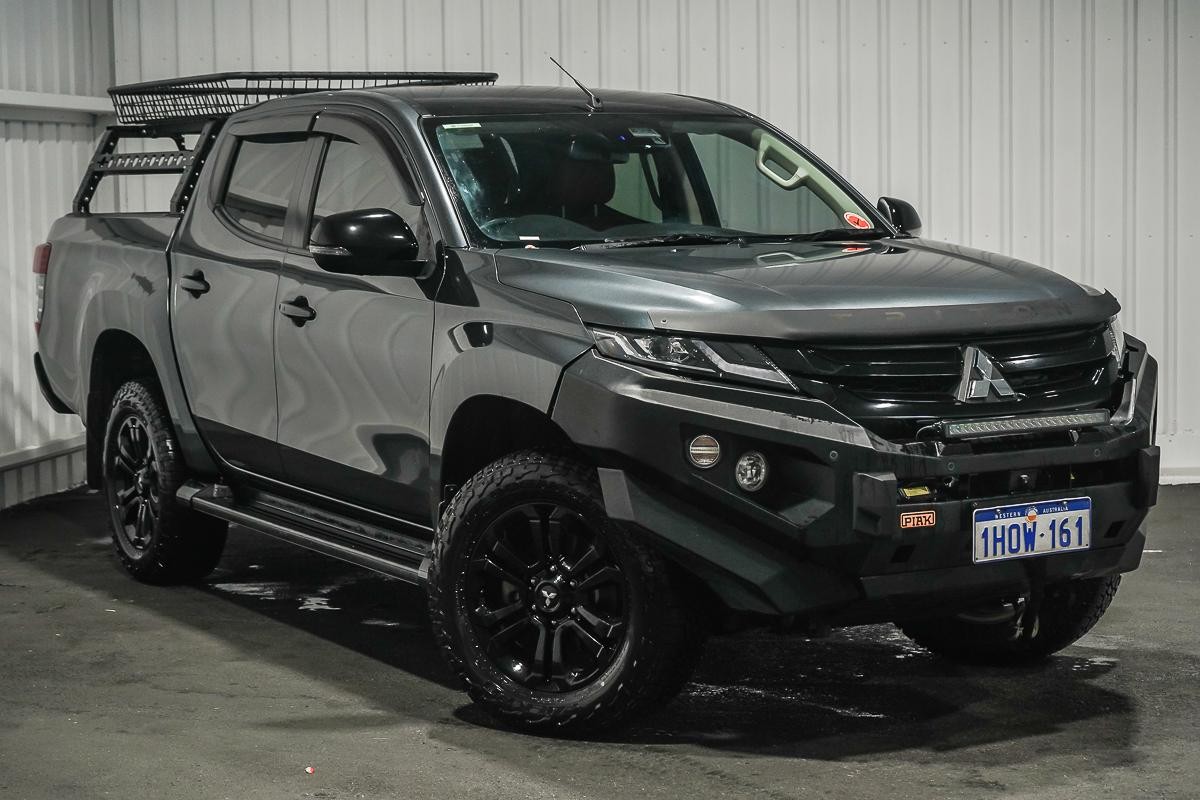 Mitsubishi Triton image 1