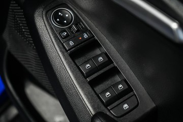 https://dvg-vehicle-assets.s3.amazonaws.com/1203272/eyo4i1zkhto5mcg77rgloqdkb.jpg