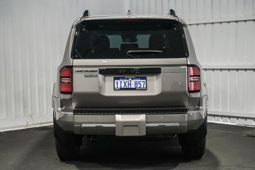 https://dvg-vehicle-assets.s3.amazonaws.com/1203283/3ntk8uw8346jiqi41n59urlte.jpg