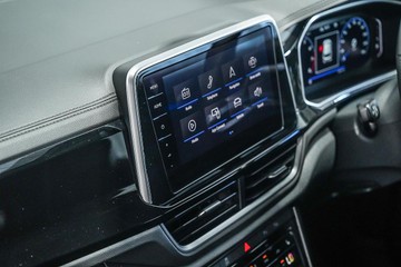 https://dvg-vehicle-assets.s3.amazonaws.com/1203285/2r92ob4v95k1v20h9563ahsp8.jpg