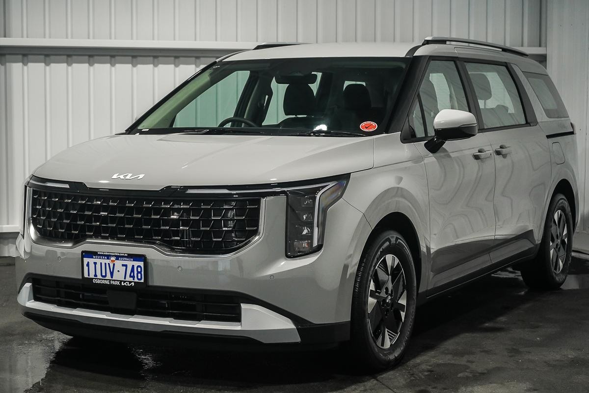 Kia Carnival image 2