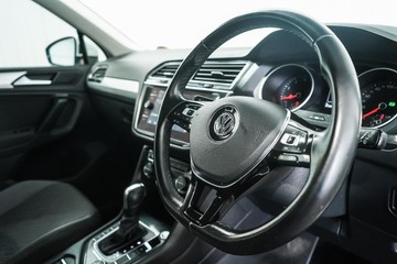 https://dvg-vehicle-assets.s3.amazonaws.com/1203305/5h0xwju3drj75rn35pmdo06hc.jpg