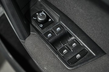https://dvg-vehicle-assets.s3.amazonaws.com/1203305/bdh0449t232ai1b6ne2wt7o0d.jpg