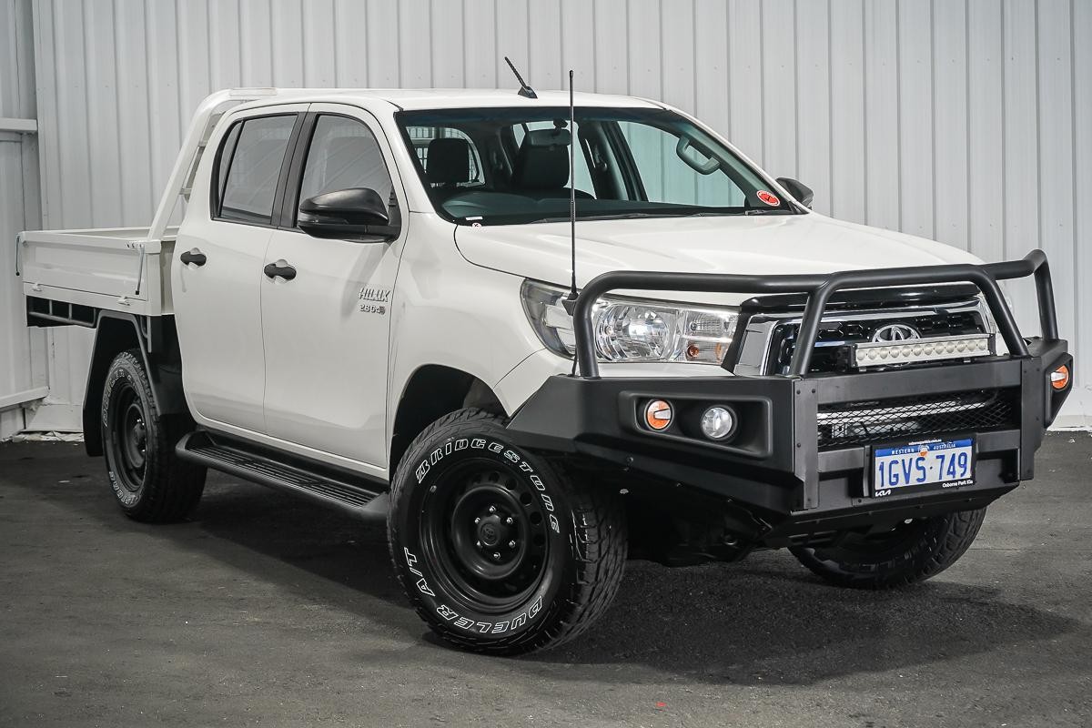 Toyota Hilux image 1
