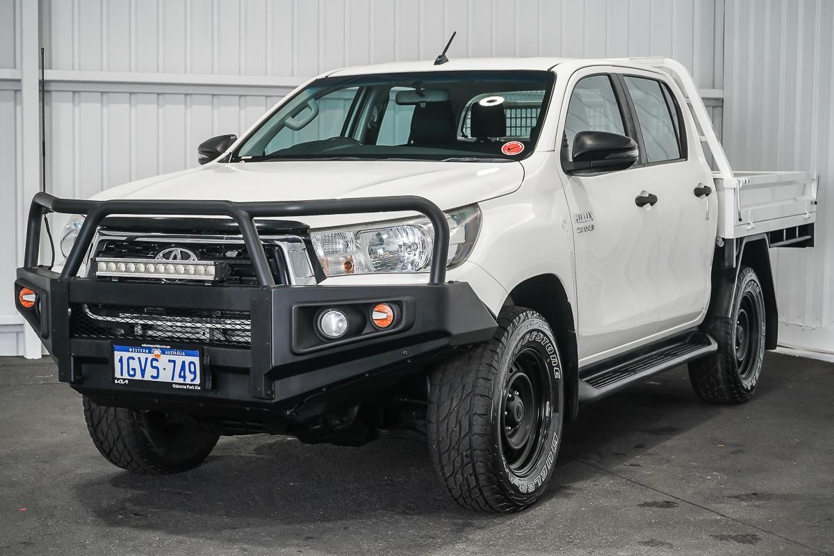 Toyota Hilux image 4