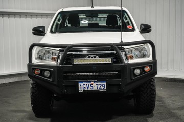 https://dvg-vehicle-assets.s3.amazonaws.com/1203322/1qgyrnvucswip9oack5tln7ym.jpg