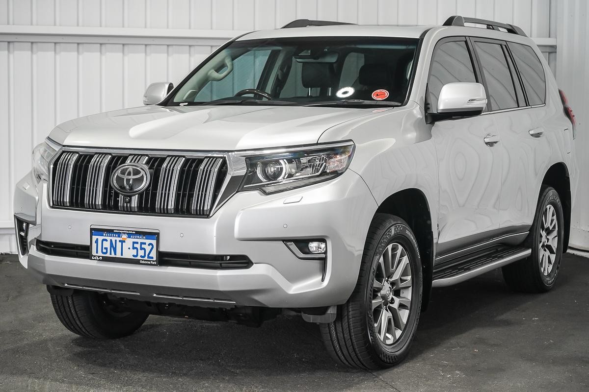 Toyota Landcruiser Prado image 4