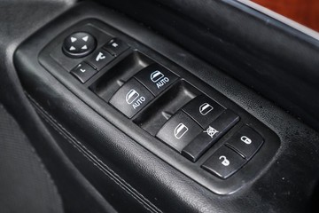 https://dvg-vehicle-assets.s3.amazonaws.com/1203328/6c4s3tmxnimlq8zg4pmz53ft7.jpg