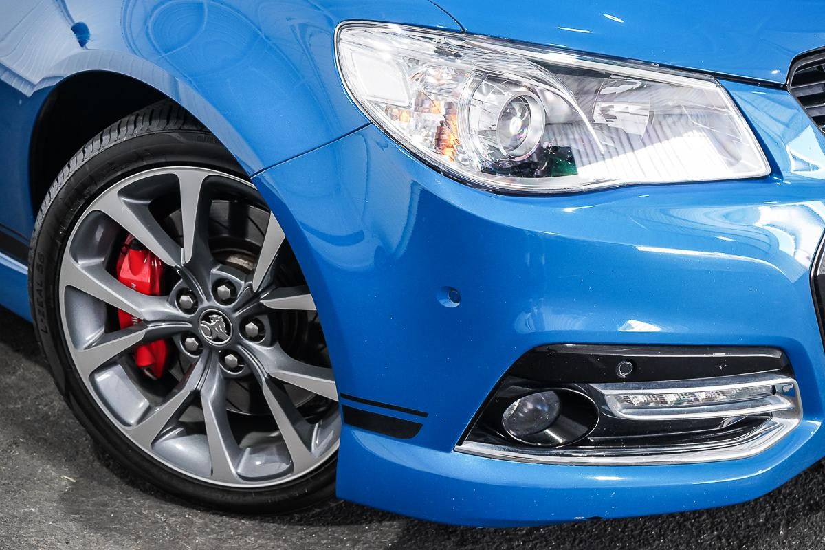 Holden Commodore image 2