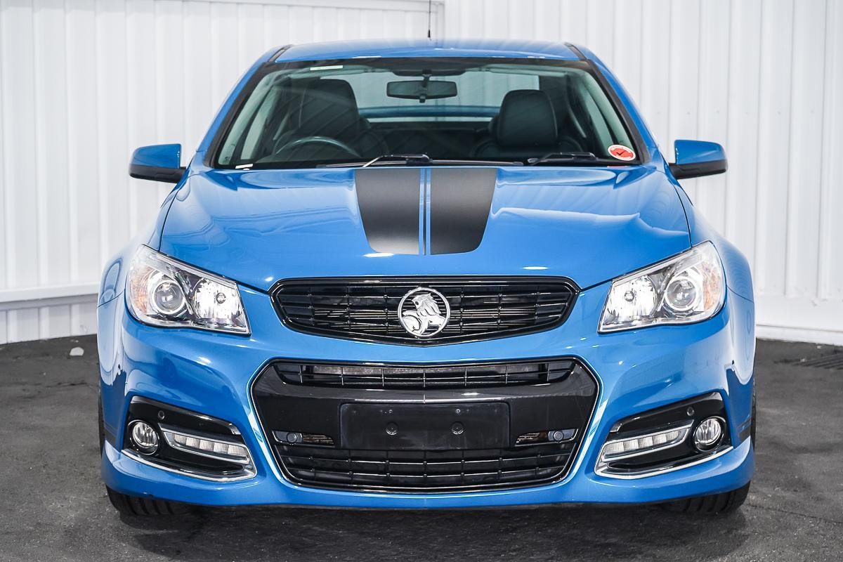 Holden Commodore image 3