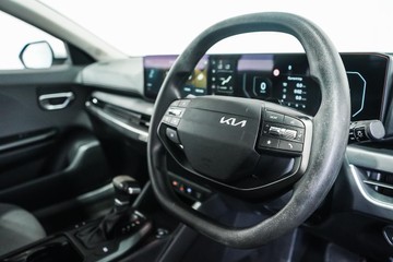 https://dvg-vehicle-assets.s3.amazonaws.com/1203341/eeclw5r92et9bqots9etwovn9.jpg
