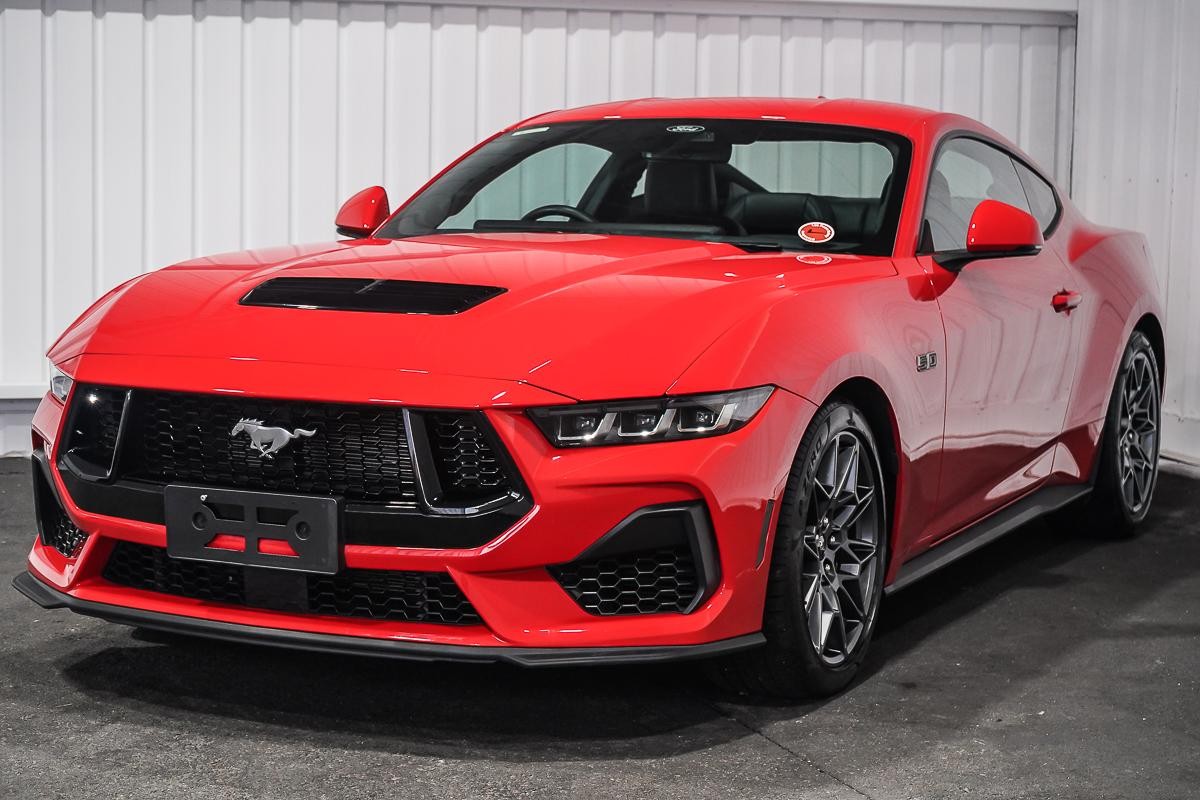 Ford Mustang image 4