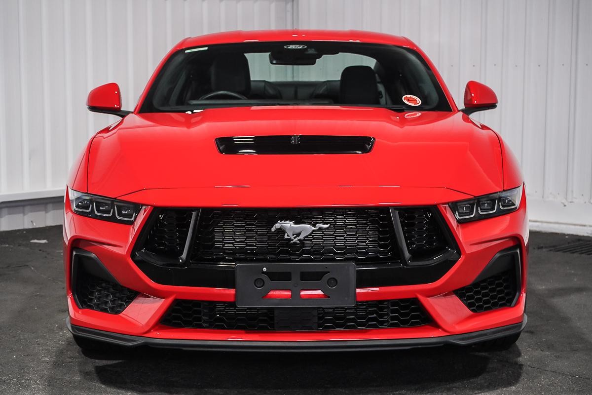 Ford Mustang image 2