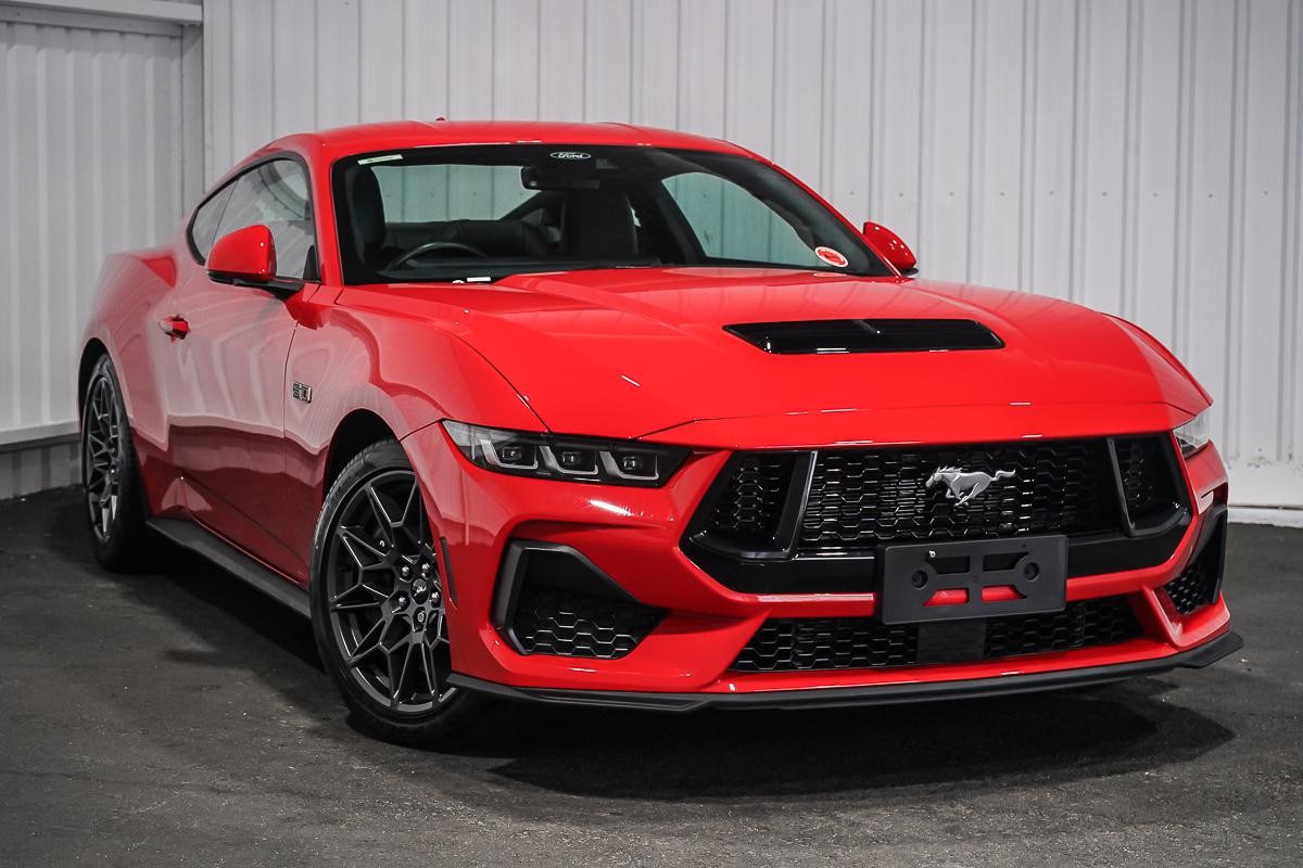 Ford Mustang image 1