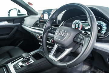 https://dvg-vehicle-assets.s3.amazonaws.com/1203359/2yj79o0gnbclieqw70lml5fqq.jpg