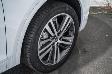 https://dvg-vehicle-assets.s3.amazonaws.com/1203359/ddq50gnpbojihxmoy2nqv2fe8.jpg