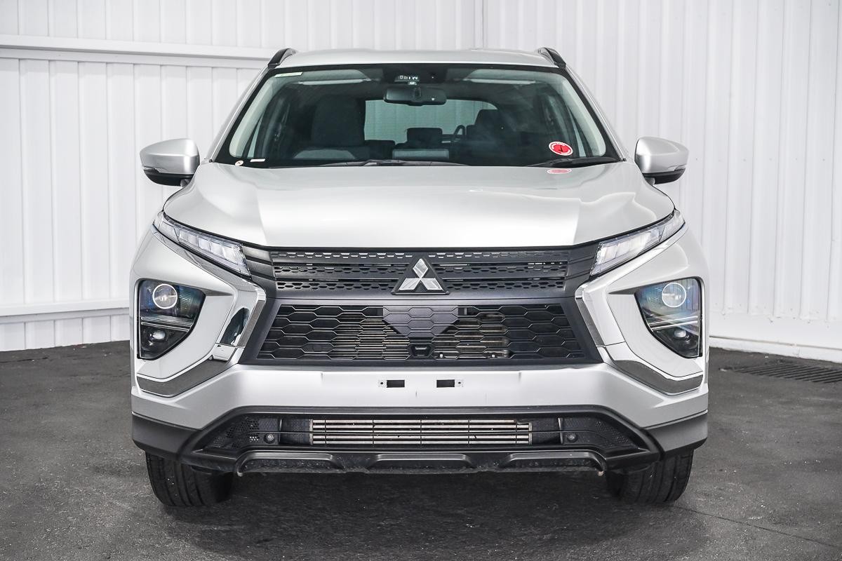 Mitsubishi Eclipse Cross image 4