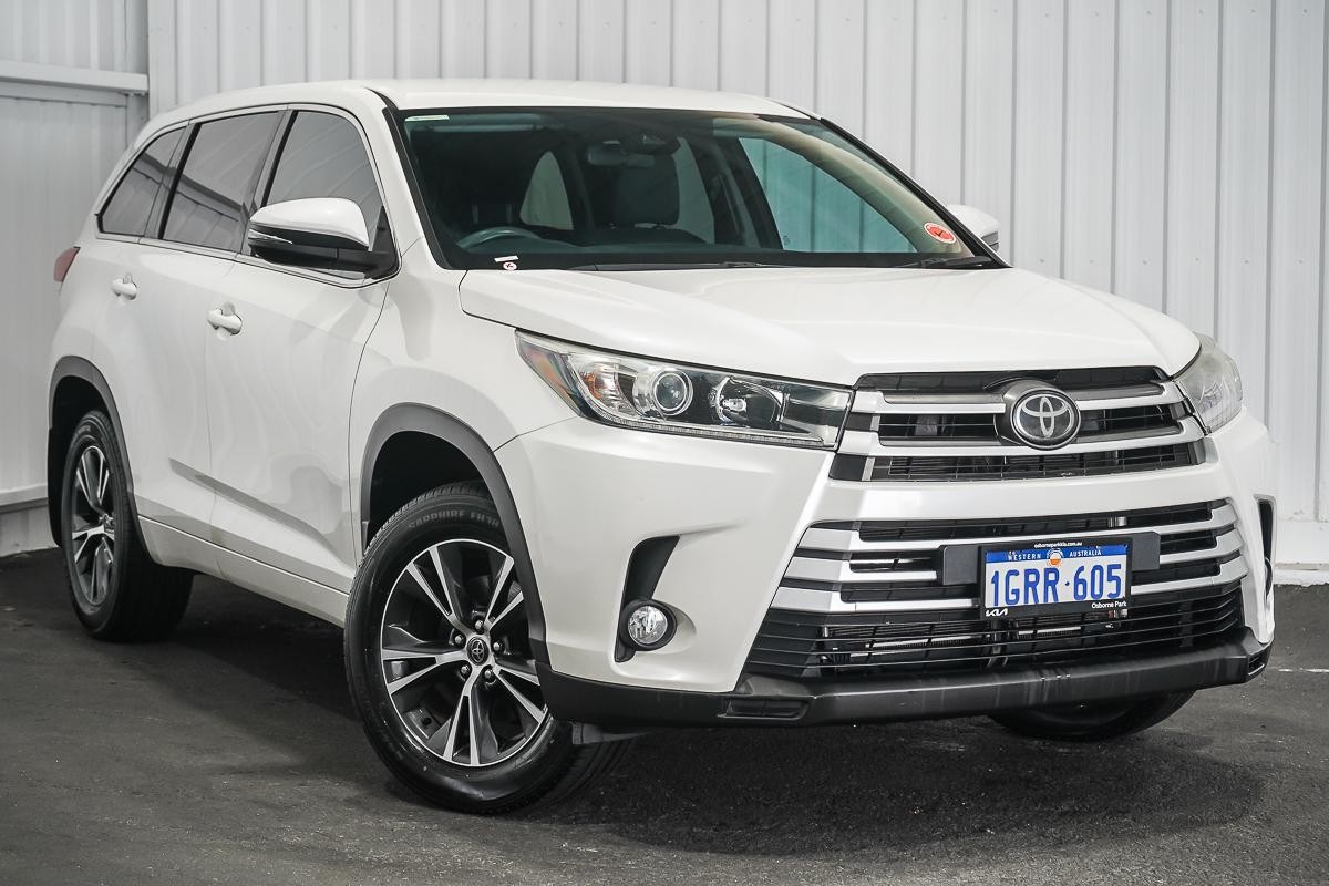 Toyota Kluger image 1