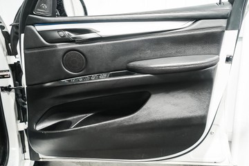 https://dvg-vehicle-assets.s3.amazonaws.com/1203378/24v5w4ply2zl34067gos8dj3x.jpg